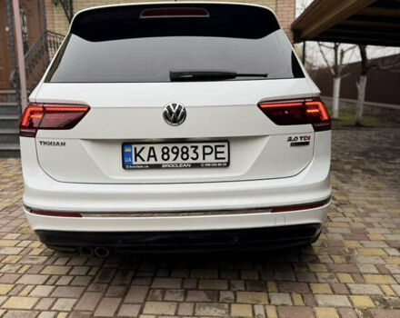 Белый Фольксваген Тигуан, объемом двигателя 1.97 л и пробегом 189 тыс. км за 25600 $, фото 4 на Automoto.ua