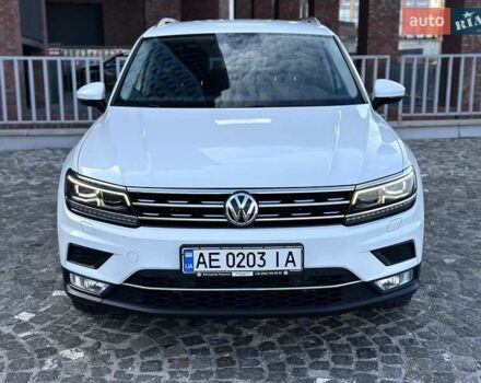 Фольксваген Тигуан 2017 в Днепре (Днепропетровске) на Automoto.ua Белый Фольксваген Тигуан, объемом двигателя 1.98 л и пробегом 88 тыс. км за 24900 $, фото 7 на Automoto.ua