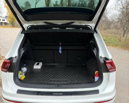 Белый Фольксваген Тигуан, объемом двигателя 1.97 л и пробегом 167 тыс. км за 28000 $, фото 9 на Automoto.ua