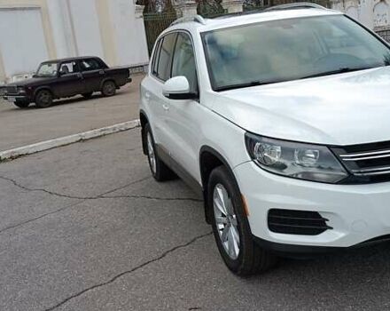 Белый Фольксваген Тигуан, объемом двигателя 2 л и пробегом 228 тыс. км за 13850 $, фото 26 на Automoto.ua
