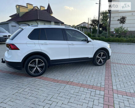 Білий Фольксваген Тігуан, об'ємом двигуна 1.97 л та пробігом 207 тис. км за 26500 $, фото 70 на Automoto.ua