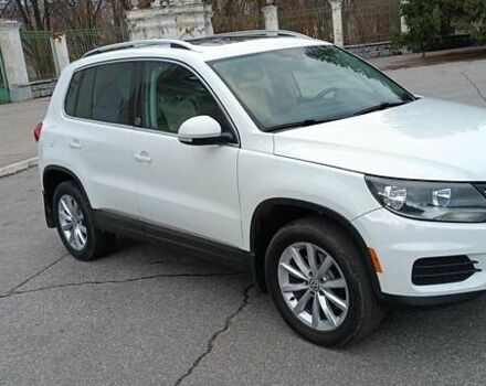 Белый Фольксваген Тигуан, объемом двигателя 2 л и пробегом 228 тыс. км за 13850 $, фото 24 на Automoto.ua