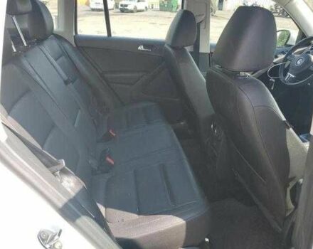 Білий Фольксваген Тігуан, об'ємом двигуна 2 л та пробігом 66 тис. км за 2000 $, фото 10 на Automoto.ua