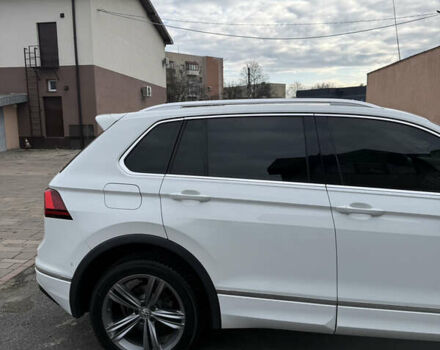 Белый Фольксваген Тигуан, объемом двигателя 1.97 л и пробегом 278 тыс. км за 25500 $, фото 9 на Automoto.ua