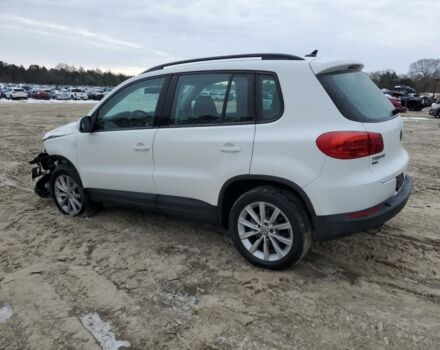 Білий Фольксваген Тігуан, об'ємом двигуна 2 л та пробігом 153 тис. км за 8300 $, фото 3 на Automoto.ua