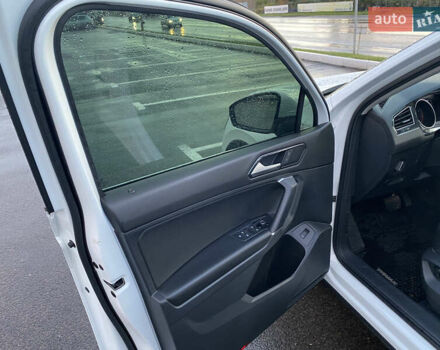 Білий Фольксваген Тігуан, об'ємом двигуна 1.98 л та пробігом 128 тис. км за 24000 $, фото 15 на Automoto.ua