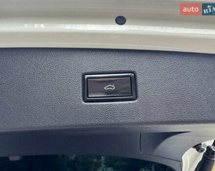 Белый Фольксваген Тигуан, объемом двигателя 1.98 л и пробегом 200 тыс. км за 21950 $, фото 29 на Automoto.ua