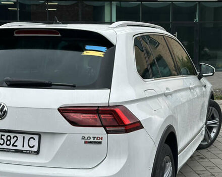 Белый Фольксваген Тигуан, объемом двигателя 1.97 л и пробегом 209 тыс. км за 25000 $, фото 7 на Automoto.ua