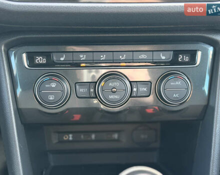 Белый Фольксваген Тигуан, объемом двигателя 2 л и пробегом 207 тыс. км за 20900 $, фото 16 на Automoto.ua