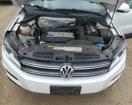 Білий Фольксваген Тігуан, об'ємом двигуна 2 л та пробігом 56 тис. км за 1200 $, фото 10 на Automoto.ua