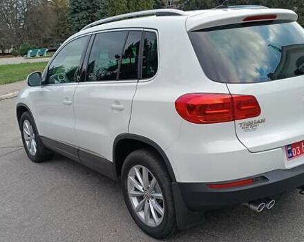 Белый Фольксваген Тигуан, объемом двигателя 2 л и пробегом 228 тыс. км за 13850 $, фото 12 на Automoto.ua