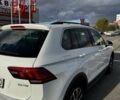 Білий Фольксваген Тігуан, об'ємом двигуна 1.98 л та пробігом 179 тис. км за 23500 $, фото 2 на Automoto.ua