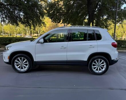 Белый Фольксваген Тигуан, объемом двигателя 2 л и пробегом 58 тыс. км за 7600 $, фото 2 на Automoto.ua