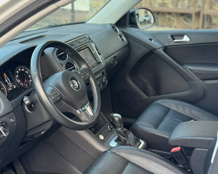 Белый Фольксваген Тигуан, объемом двигателя 2 л и пробегом 54 тыс. км за 15200 $, фото 53 на Automoto.ua