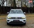 Білий Фольксваген Тігуан, об'ємом двигуна 2 л та пробігом 240 тис. км за 25899 $, фото 1 на Automoto.ua