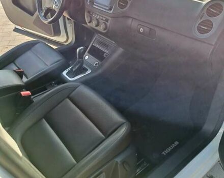 Белый Фольксваген Тигуан, объемом двигателя 1.98 л и пробегом 200 тыс. км за 14600 $, фото 12 на Automoto.ua