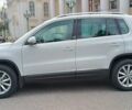 Белый Фольксваген Тигуан, объемом двигателя 2 л и пробегом 228 тыс. км за 13850 $, фото 7 на Automoto.ua