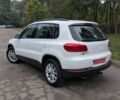 Белый Фольксваген Тигуан, объемом двигателя 2 л и пробегом 138 тыс. км за 12700 $, фото 4 на Automoto.ua