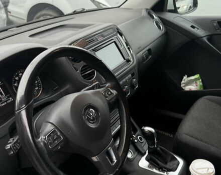 Білий Фольксваген Тігуан, об'ємом двигуна 1.98 л та пробігом 135 тис. км за 13100 $, фото 8 на Automoto.ua