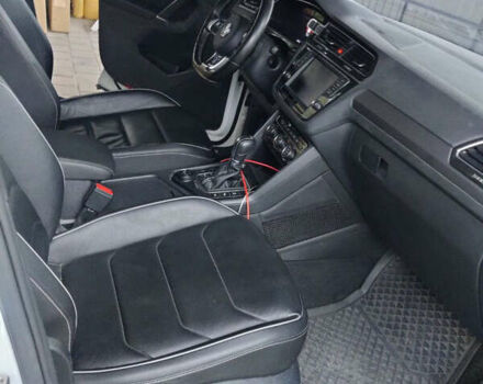 Белый Фольксваген Тигуан, объемом двигателя 1.97 л и пробегом 137 тыс. км за 28999 $, фото 8 на Automoto.ua