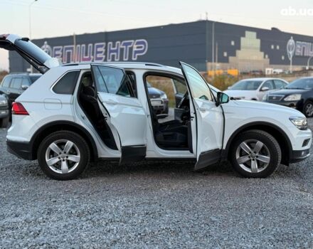 Белый Фольксваген Тигуан, объемом двигателя 2 л и пробегом 161 тыс. км за 24890 $, фото 29 на Automoto.ua