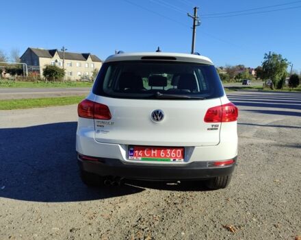 Білий Фольксваген Тігуан, об'ємом двигуна 2 л та пробігом 93 тис. км за 13499 $, фото 3 на Automoto.ua