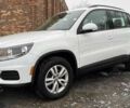 Белый Фольксваген Тигуан, объемом двигателя 2 л и пробегом 43 тыс. км за 2900 $, фото 1 на Automoto.ua