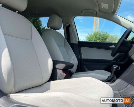 Білий Фольксваген Тігуан, об'ємом двигуна 2 л та пробігом 115 тис. км за 16999 $, фото 8 на Automoto.ua