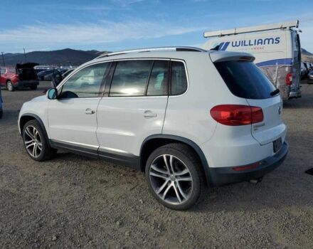 Белый Фольксваген Тигуан, объемом двигателя 2 л и пробегом 140 тыс. км за 1700 $, фото 1 на Automoto.ua