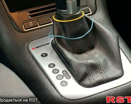 Белый Фольксваген Тигуан, объемом двигателя 2 л и пробегом 174 тыс. км за 15000 $, фото 6 на Automoto.ua