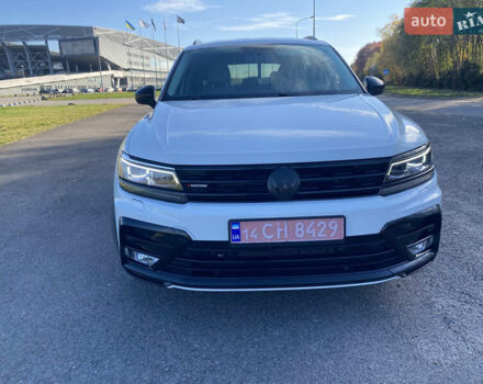 Белый Фольксваген Тигуан, объемом двигателя 2 л и пробегом 166 тыс. км за 14700 $, фото 46 на Automoto.ua