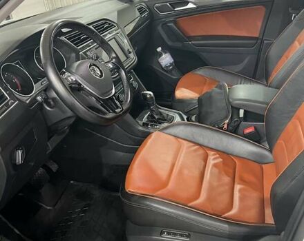 Білий Фольксваген Тігуан, об'ємом двигуна 2.01 л та пробігом 71 тис. км за 26000 $, фото 4 на Automoto.ua