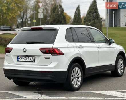 Білий Фольксваген Тігуан, об'ємом двигуна 2 л та пробігом 144 тис. км за 19500 $, фото 6 на Automoto.ua