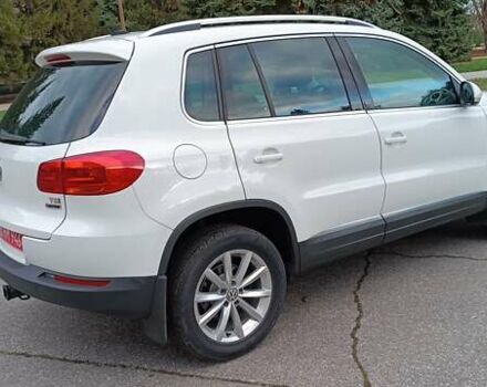 Белый Фольксваген Тигуан, объемом двигателя 2 л и пробегом 228 тыс. км за 13850 $, фото 19 на Automoto.ua