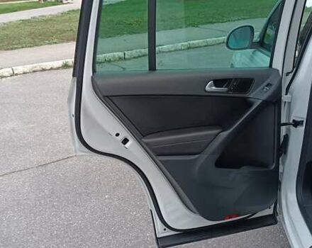 Белый Фольксваген Тигуан, объемом двигателя 2 л и пробегом 228 тыс. км за 13850 $, фото 38 на Automoto.ua