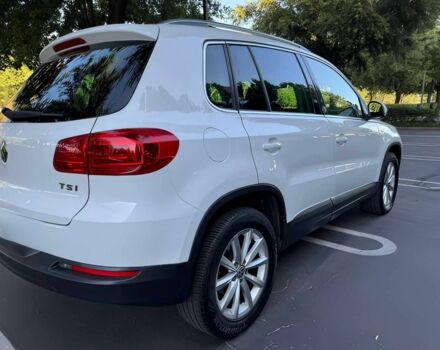 Белый Фольксваген Тигуан, объемом двигателя 2 л и пробегом 58 тыс. км за 7600 $, фото 3 на Automoto.ua
