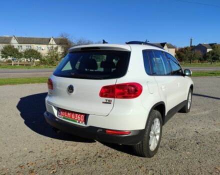 Білий Фольксваген Тігуан, об'ємом двигуна 2 л та пробігом 93 тис. км за 13499 $, фото 2 на Automoto.ua