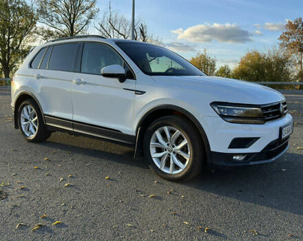 Белый Фольксваген Тигуан, объемом двигателя 1.97 л и пробегом 146 тыс. км за 25900 $, фото 4 на Automoto.ua
