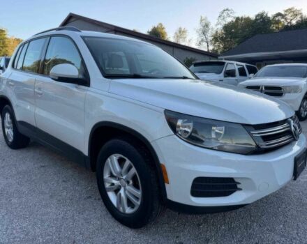 Белый Фольксваген Тигуан, объемом двигателя 2 л и пробегом 59 тыс. км за 10500 $, фото 2 на Automoto.ua