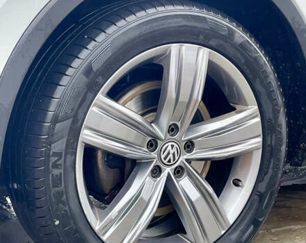 Белый Фольксваген Тигуан, объемом двигателя 2 л и пробегом 210 тыс. км за 23999 $, фото 14 на Automoto.ua