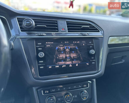 Білий Фольксваген Тігуан, об'ємом двигуна 1.97 л та пробігом 297 тис. км за 27000 $, фото 34 на Automoto.ua