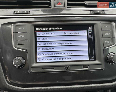 Білий Фольксваген Тігуан, об'ємом двигуна 2 л та пробігом 144 тис. км за 19500 $, фото 36 на Automoto.ua