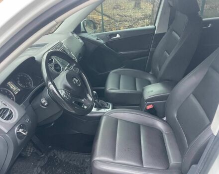 Білий Фольксваген Тігуан, об'ємом двигуна 2 л та пробігом 175 тис. км за 12550 $, фото 3 на Automoto.ua