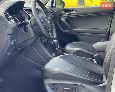 Белый Фольксваген Тигуан, объемом двигателя 1.98 л и пробегом 94 тыс. км за 19800 $, фото 17 на Automoto.ua