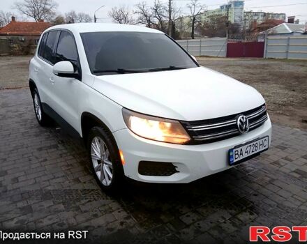Белый Фольксваген Тигуан, объемом двигателя 2 л и пробегом 174 тыс. км за 15000 $, фото 5 на Automoto.ua