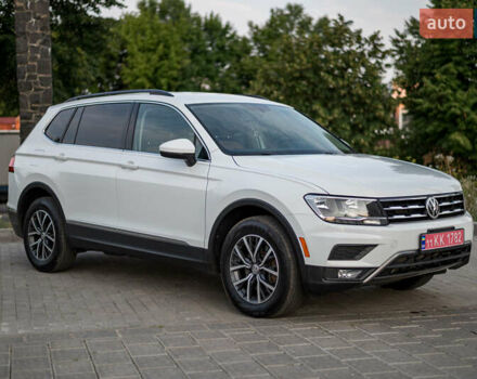 Білий Фольксваген Тігуан, об'ємом двигуна 2 л та пробігом 169 тис. км за 20900 $, фото 5 на Automoto.ua