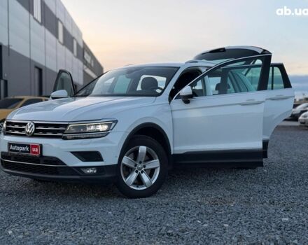 Белый Фольксваген Тигуан, объемом двигателя 2 л и пробегом 161 тыс. км за 24890 $, фото 25 на Automoto.ua