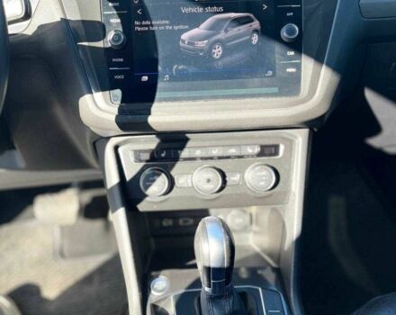 Білий Фольксваген Тігуан, об'ємом двигуна 2 л та пробігом 201 тис. км за 18600 $, фото 5 на Automoto.ua