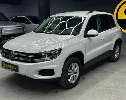 Білий Фольксваген Тігуан, об'ємом двигуна 2 л та пробігом 166 тис. км за 14200 $, фото 2 на Automoto.ua