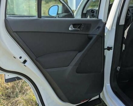 Белый Фольксваген Тигуан, объемом двигателя 1.98 л и пробегом 50 тыс. км за 13999 $, фото 12 на Automoto.ua